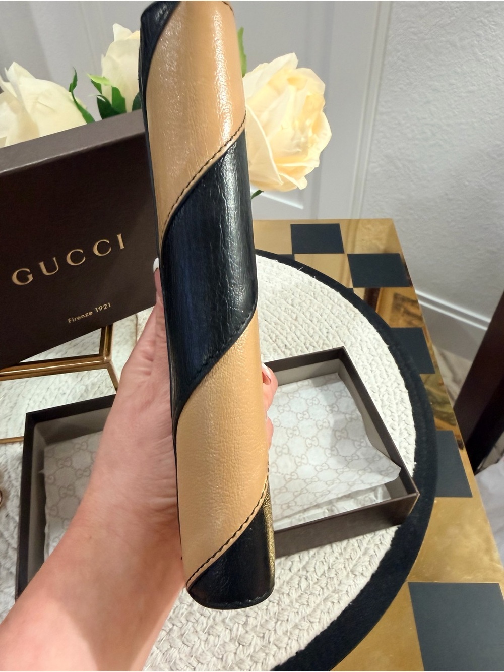 Gucci Zumi Black & Beige Diagonal Stripe Continental Wallet | Gucci Box - Picture 11 of 15